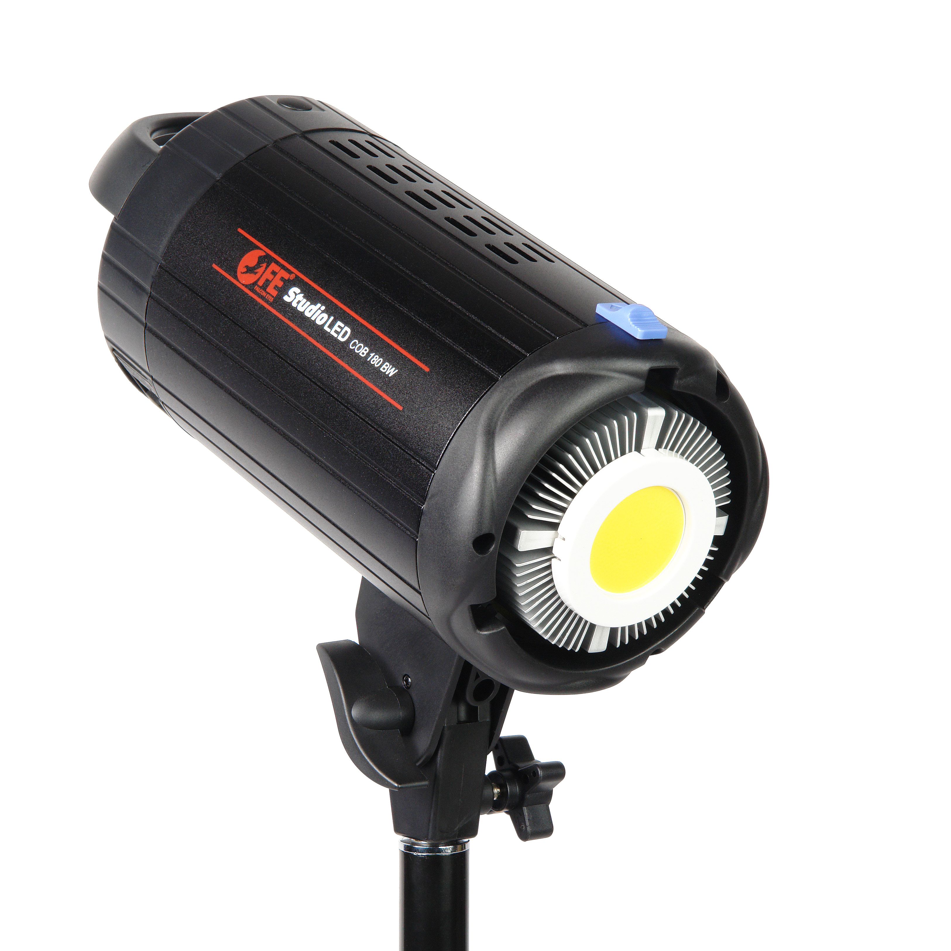 картинка Осветитель студийный Falcon Eyes Studio LED COB180 BW светодиодный из Светодиодные LED осветители от магазина Mif-Bond