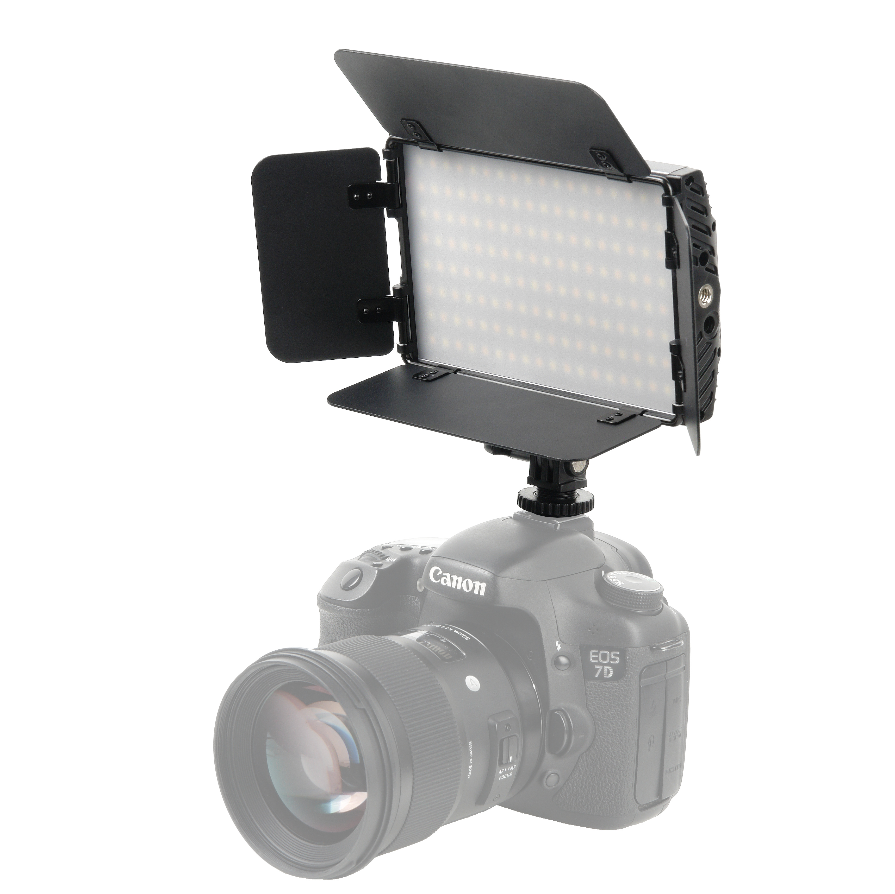 картинка Осветитель светодиодный Falcon Eyes LedPRO-M 15 Bi-color накамерный из Светодиодные LED осветители от магазина Mif-Bond