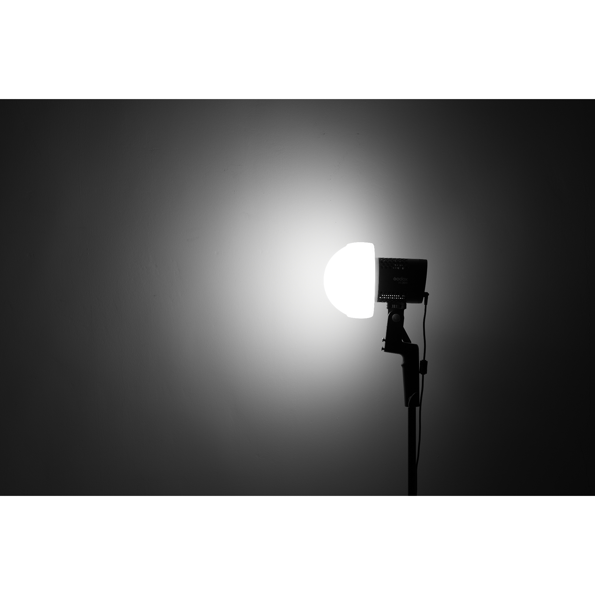 картинка Комплект светодиодных осветителей Godox ML-KIT2 для видеосъемки из Постоянный свет от магазина Mif-Bond
